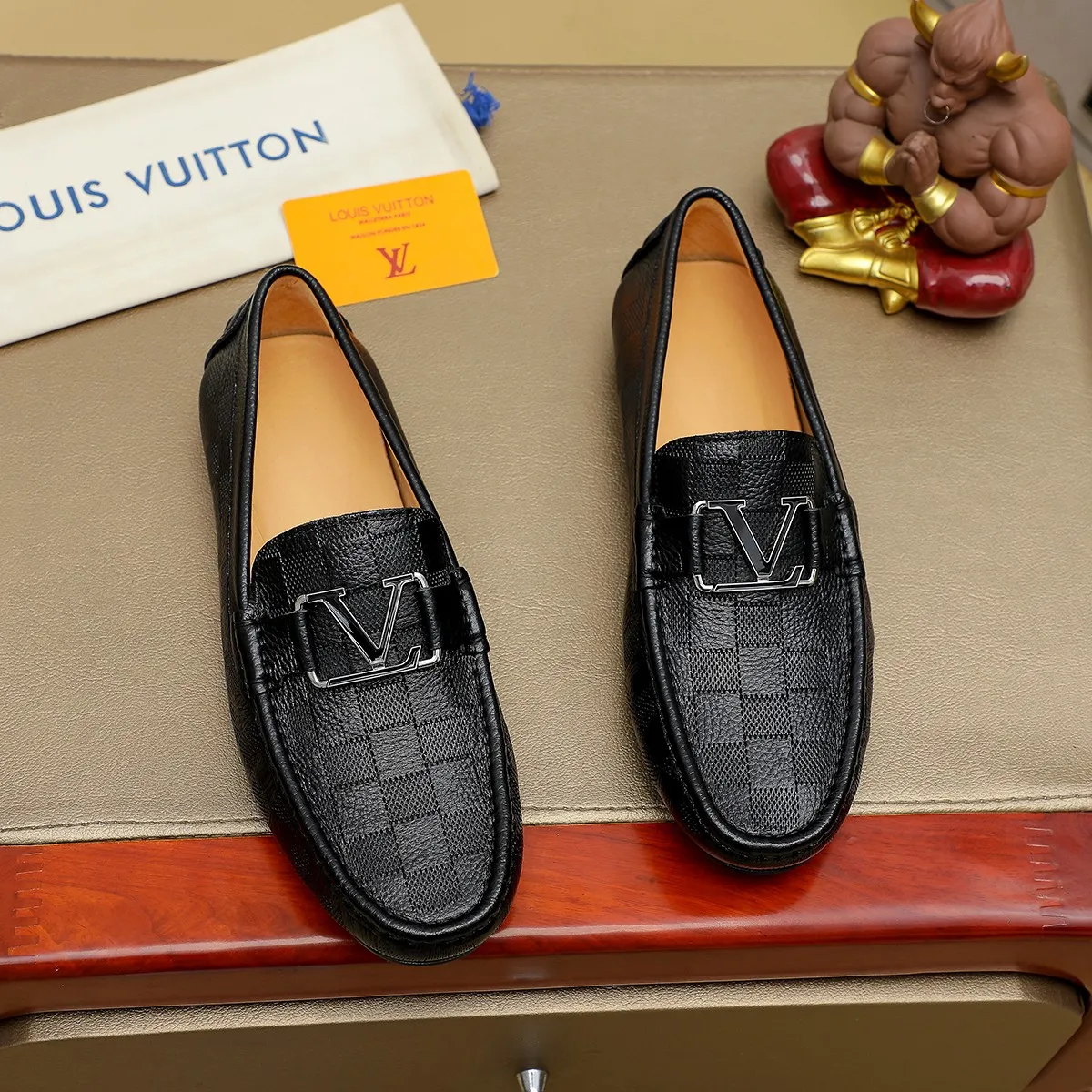 Men's shoes 💰360 💰 LV Louis Vuitton's top-quality Peaches men's shoes 💯Original copy of the official website, the upper is made of imported official website 1:1 material ❌Italian 🇮🇹 cowhide surface, imported pigskin lining. It’s definitely not made with ordinary craftsmanship, it’s the model used by celebrities! The factory’s craftsmanship is designed to create the most perfect shoes for trendy men! Colors available! 38-44 yards